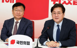 홍익표 "靑, 여야 합의시 선관위 특검 수용"