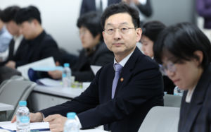 檢개혁추진단 "보완수사권 폐지 전제 案 마련"