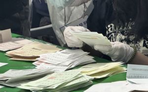 선관위, 투표지 예산 145억 중 절반만 집행