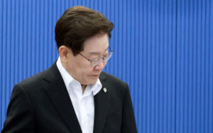 李, 국힘 중진의원들에게 '골프회동' 제안