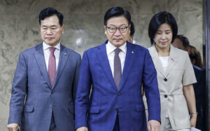 국힘, '원 구성·보완수사권 폐지' 대응 고심