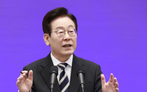 李, 계엄 막은 '빛의 시민들'에 감사장