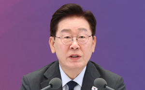 李 "추가세수, 전략적 투자…'미래기금' 신설"
