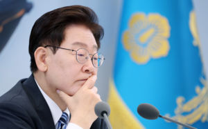 李, 이틀째 부처 업무보고…과기부·국토부 등
