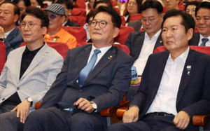 1인1표 두고…鄭 "자랑" 金 "발전" 宋 "보완"