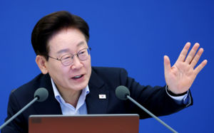 李 "청년 정책 출발은 청년들 목소리여야"