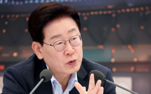 李 "AI 대격변기, 과감한 투자·속도전 필요"