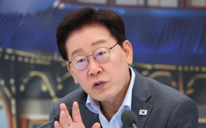 李 "육사서 쿠데타 3번…사관학교 통합해야"