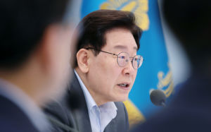 李 "폭염 전방위 대응 가동…취약계층 보호 강화"