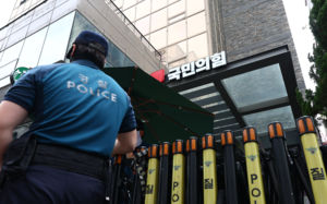 국힘 윤리위 파행…윤민우 버티기에 우종환 사퇴