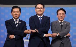 후반전 접어든 與 전대…난타전 속 우려 목소리도