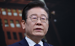 李대통령 국정 지지율 49%…취임 후 최저치