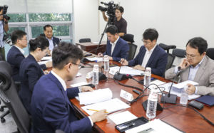 '선관위 특검' 후보에 檢 출신 이태한·이혁