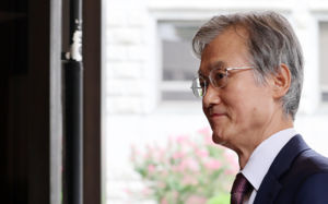 與 "조희대, 대법원장 사퇴가 속죄 유일한 길"