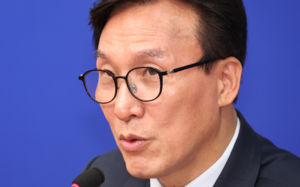 金, 벌써 차기총선 준비?…당내 체질개선 고삐