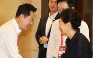 박근혜, 국힘 연찬회 참석…"분열이 가장 큰 적"