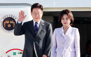 李, 프랑스 도착…'뤼미에르 서밋' 등 참석