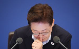 김승원까지 낙마…靑 인사 실패 보완 숙제로