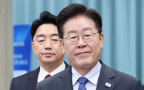'인사 책임' 강훈식 사의…李 "아직 결정 못해"