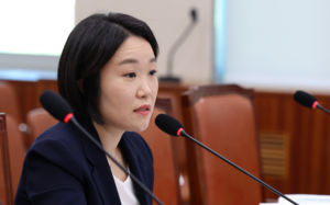 이소영 중기부 장관 후보 청문보고서 채택