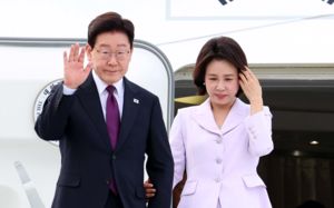 李 "북핵 개발 중단과 대북 제재 맞바꿔야"