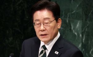 李 "목숨보다 귀한 것 없어…10대 자살률 안타깝다"