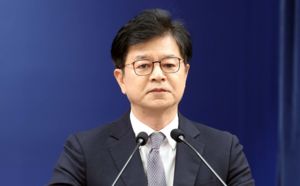 靑 "우크라 거짓발표 강력 유감…공식 사과 요구"