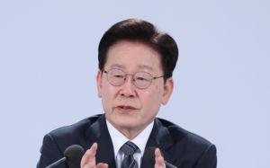 李 "좌든 우든 무책임한 극단주의 경계해야"