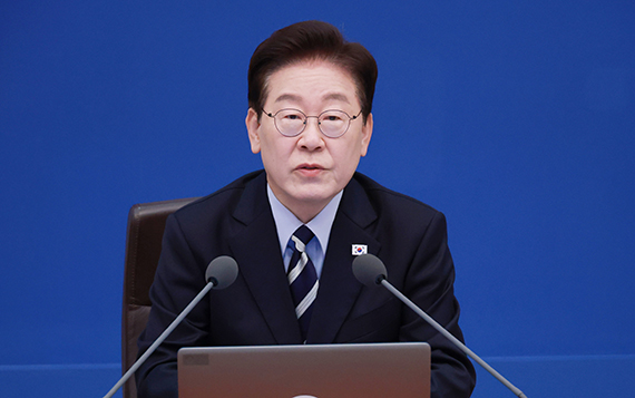 李 "한미동맹 중요하나 굴종·사대는 지양"