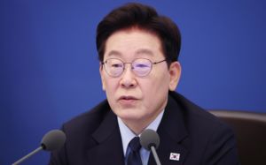 李 "부마항쟁과 5·18 정신 헌법 수록 실천할때"