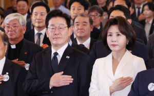 李 "국회, 개헌 위한 의견수렴 조속히 나서주길"