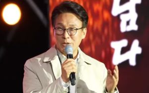 김민석 무대인사 공방 "호명에 올라와" "갑질 난입"