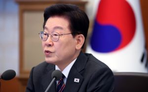 李 "성장 과실 대기업에만 집중되면 안돼"