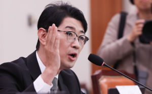 '金여사 황제골프' 공방…與·주진우 맞고발
