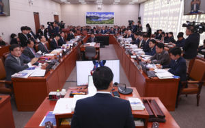 외통위 등 종합국감…한미동맹·김정은 방중 쟁점