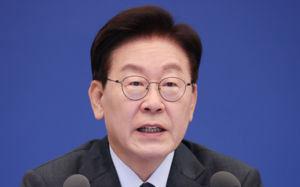 李 "중수청장, 국무회의 한달에 한번 와달라"