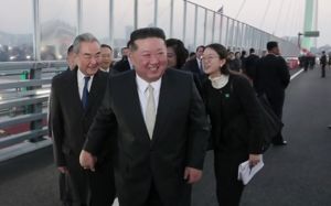 北, 자폭드론으로 韓 GP-美 전차 모형 공격