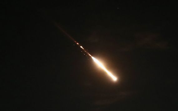 "이스라엘 미사일, 이란 내 시설 타격"