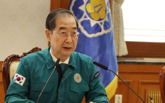 韓총리 "2025학년 의대 인원 대학별 자율모집 건의안 수용"