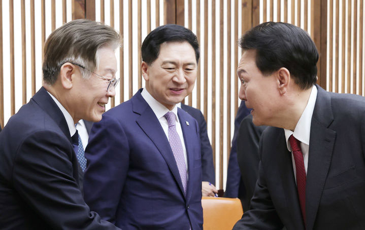 尹-이재명 통화…정국 현안 논의