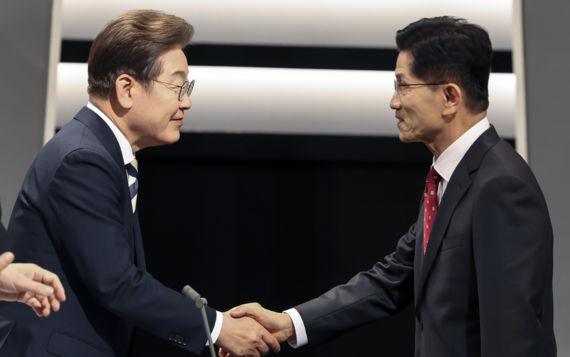 이재명 "金, 극우세력 깊은 관계" 김문수 "李, 통진당 후예에 의석"