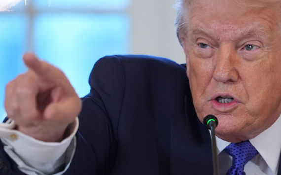 &nbsp;'군사옵션' 시사 트럼프 "이란서 '협상하자' 연락"