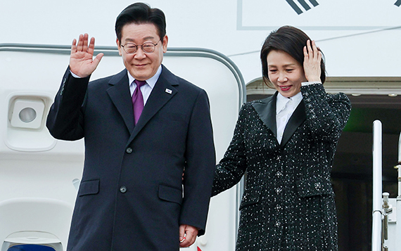 한일 셔틀외교 나서는 李 일본 도착…오후 정상회담