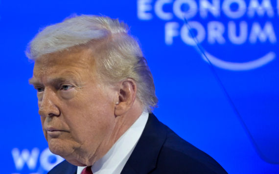 트럼프 "그린란드에 무력 안써 미국이 원하는 것은 지역 뿐"