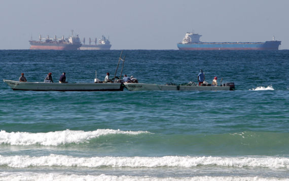 "호르무즈 지나는 선박 불태울 것" &nbsp;이란 경고에 한국도 초대형 악재