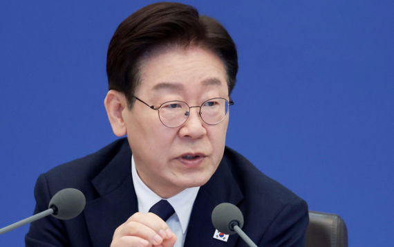 李 "추경으로 지방정부에 9.7조 재정여력 오히려 늘고 강제 아냐"