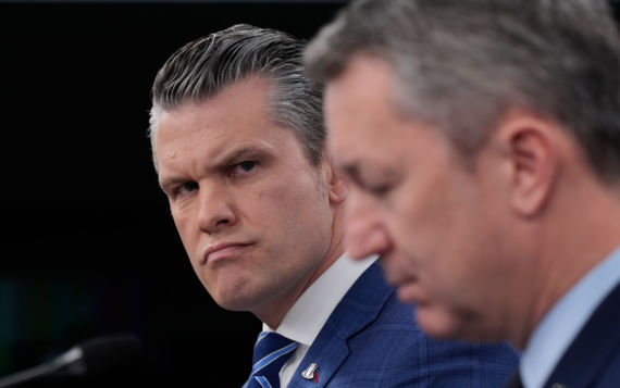 美국방 "이란 봉쇄 더 강화 유럽·아시아 무임승차 끝나"