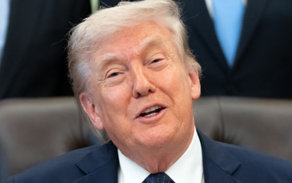 트럼프, 초강경 '돈줄 옥죄기' 이란, 종전 수정안 고심 계속