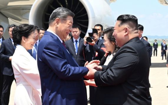 시진핑 "중북 간 교류 확대해야" 김정은 "하나의 중국 원칙 지지"