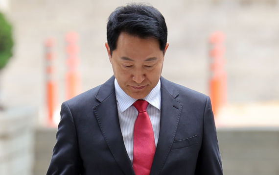 '여론 조사비 대납 의혹' 오세훈 징역 1년6개월 구형…내달 선고